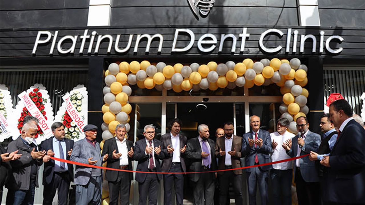 Platinum Dent Klinik törenle açıldı