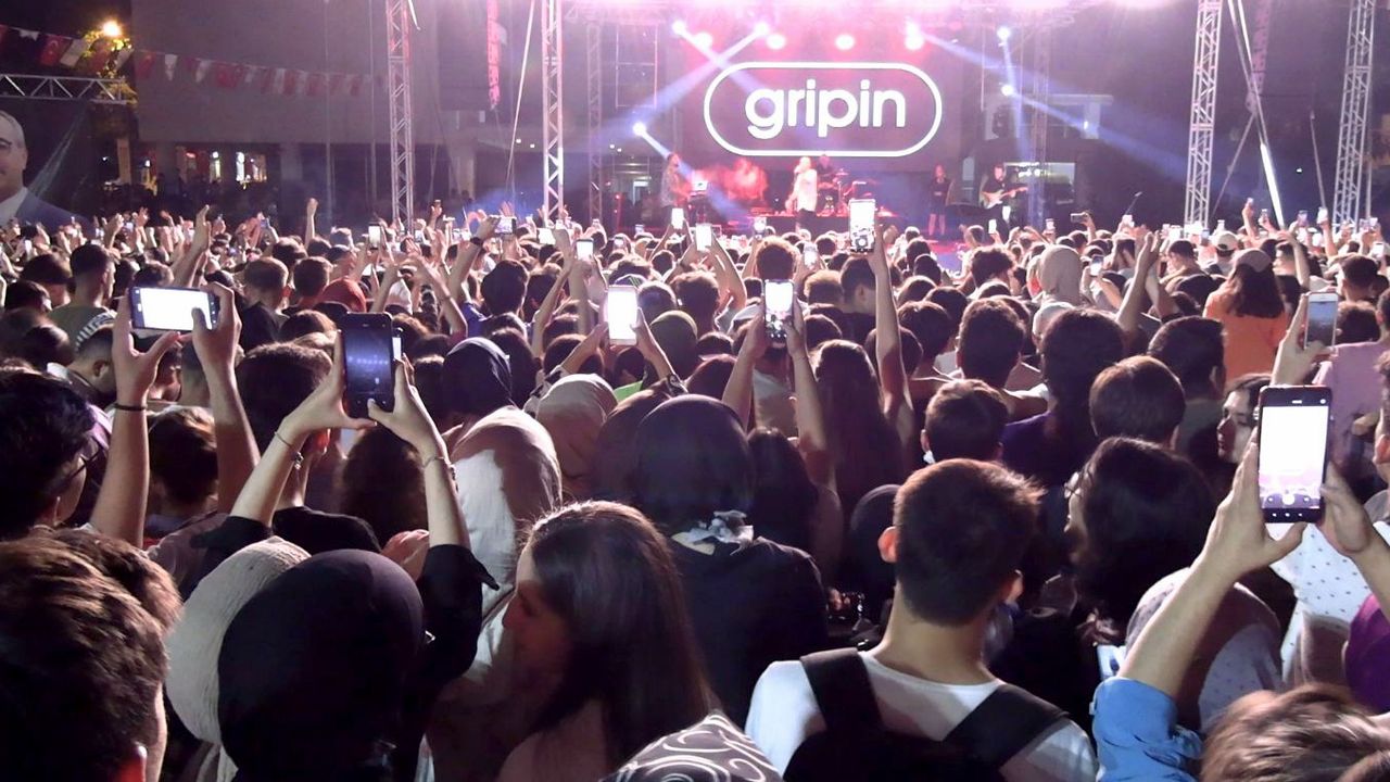 Gripin Kahramanmaraş'ta konser verdi