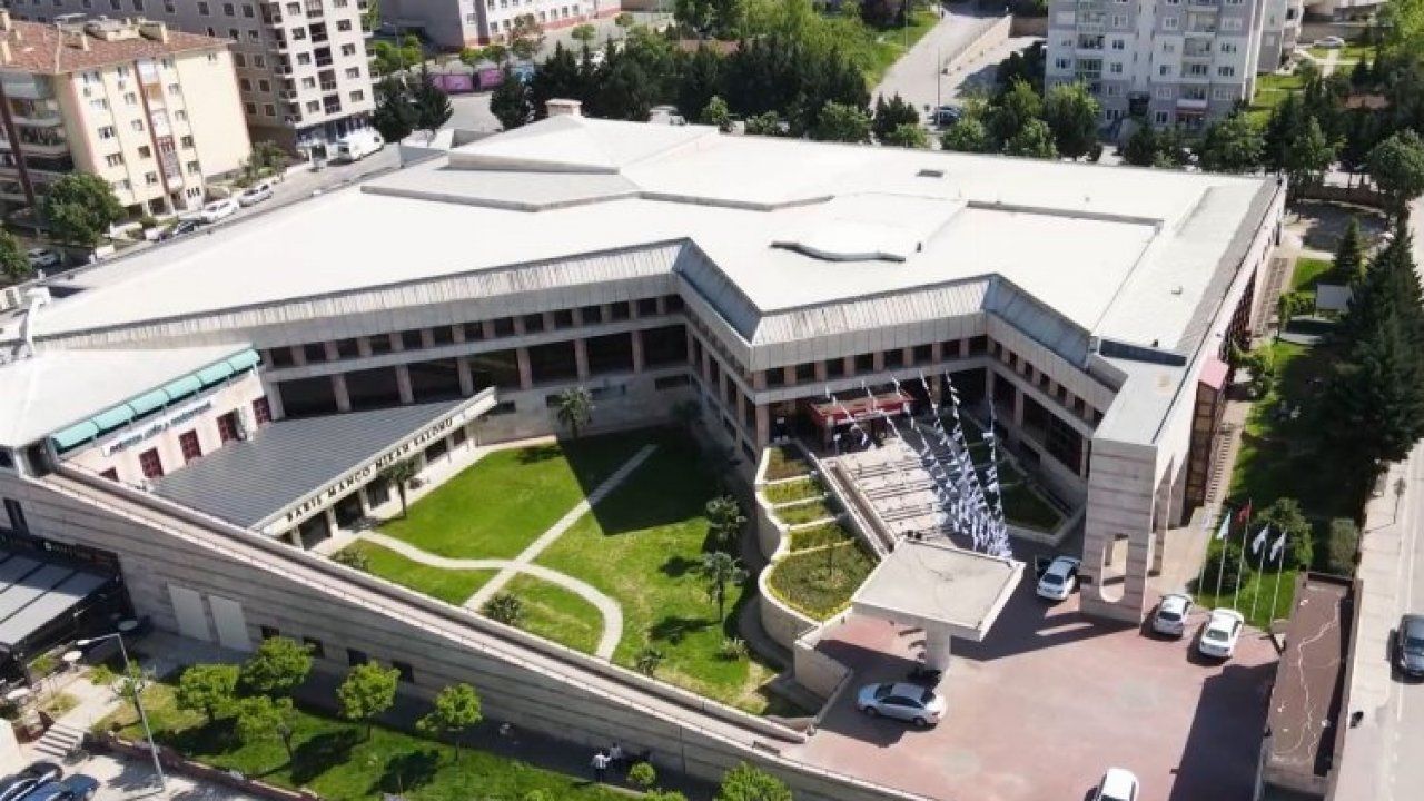 Bursa Yıldırım'da 'Mimar Sinan Kütüphanesi'nde sona gelindi