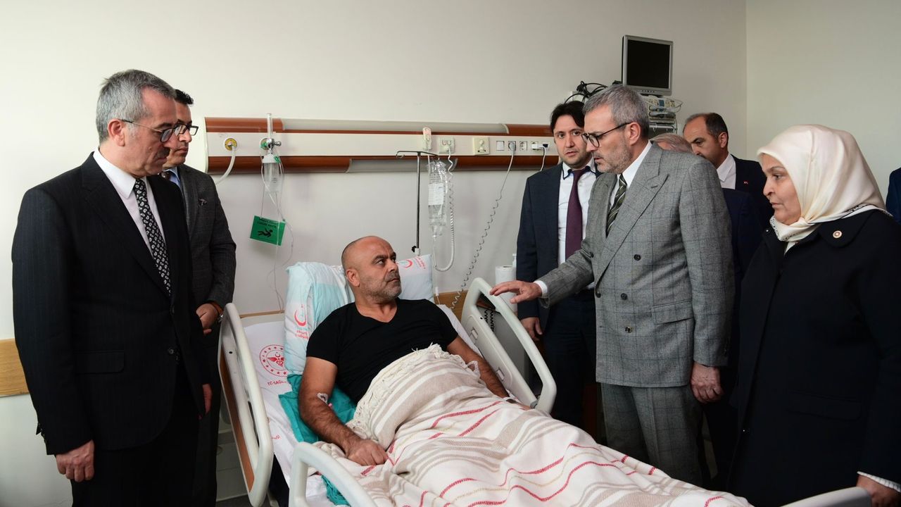 Başkan Güngör, Yaralı Polis Memurunu Hastanede Ziyaret Etti