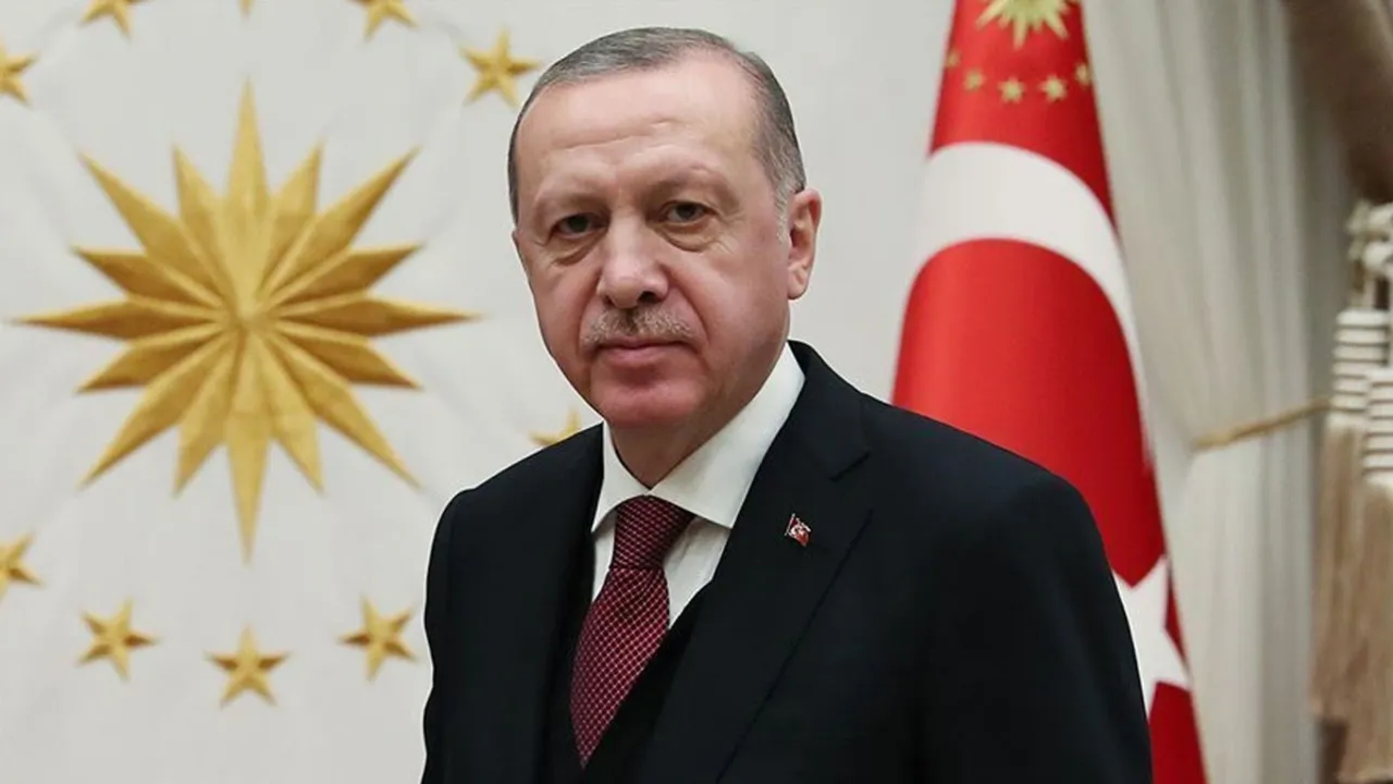 Cumhurbaşkanı Erdoğan'dan öğrenciler ile esnafa müjde