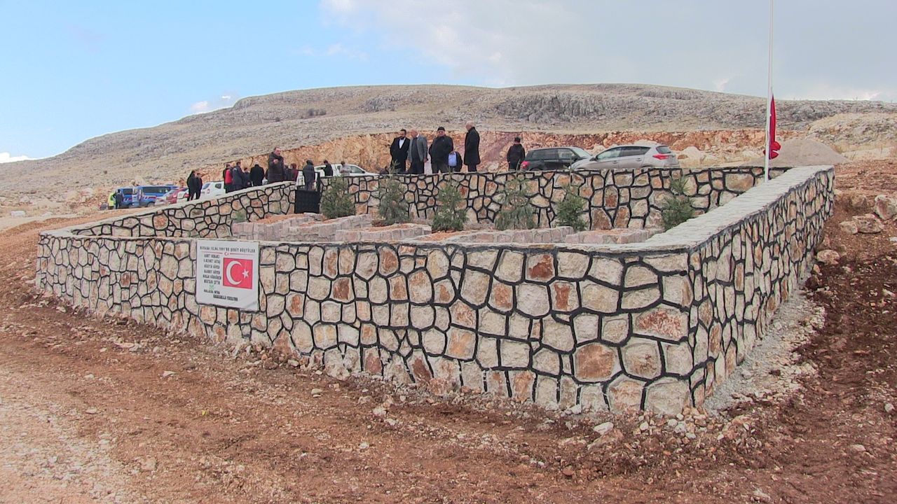 Kahramanmaraş'ta PKK'nın katlettiği 6 sivil için anıt mezar yapıldı