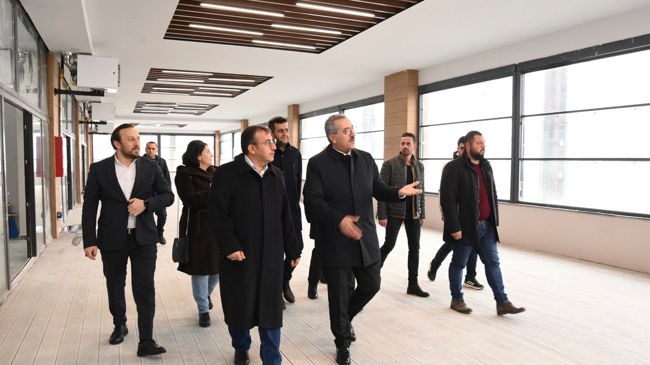 Başkan Güngör, Yerel Yönetim Politikaları Kurulu Üyesi Tuzcuoğlu’nu Ağırladı