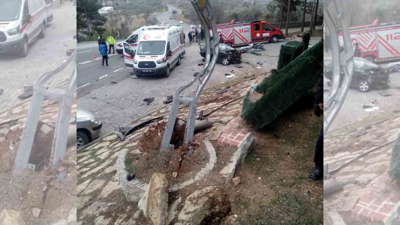 Kahramanmaraş'ta otomobil elektrik direğine çarptı, sürücü öldü, iki kişi yaralandı