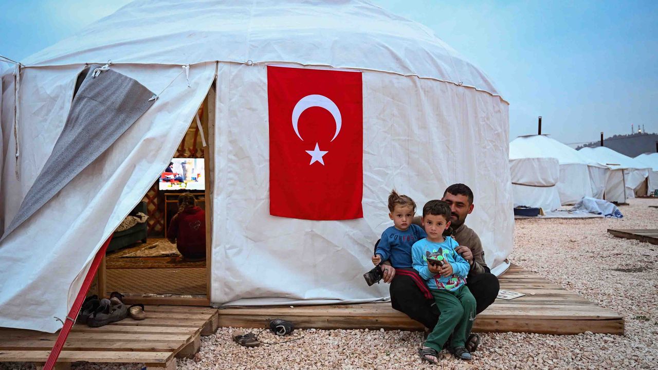 "Türk Obası", yaklaşık 700 depremzedeye ağırlıyor