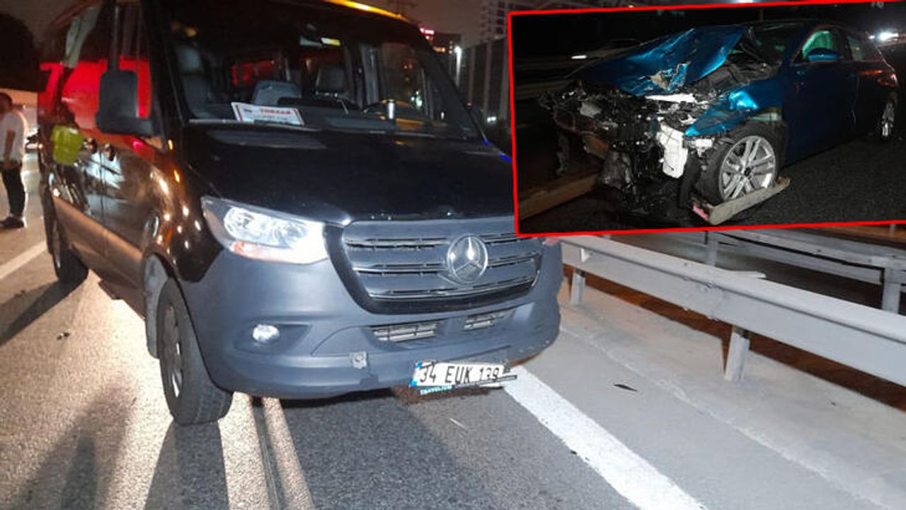 Kaza sonrası otomobilinden inen sürücüye, minibüs çarptı