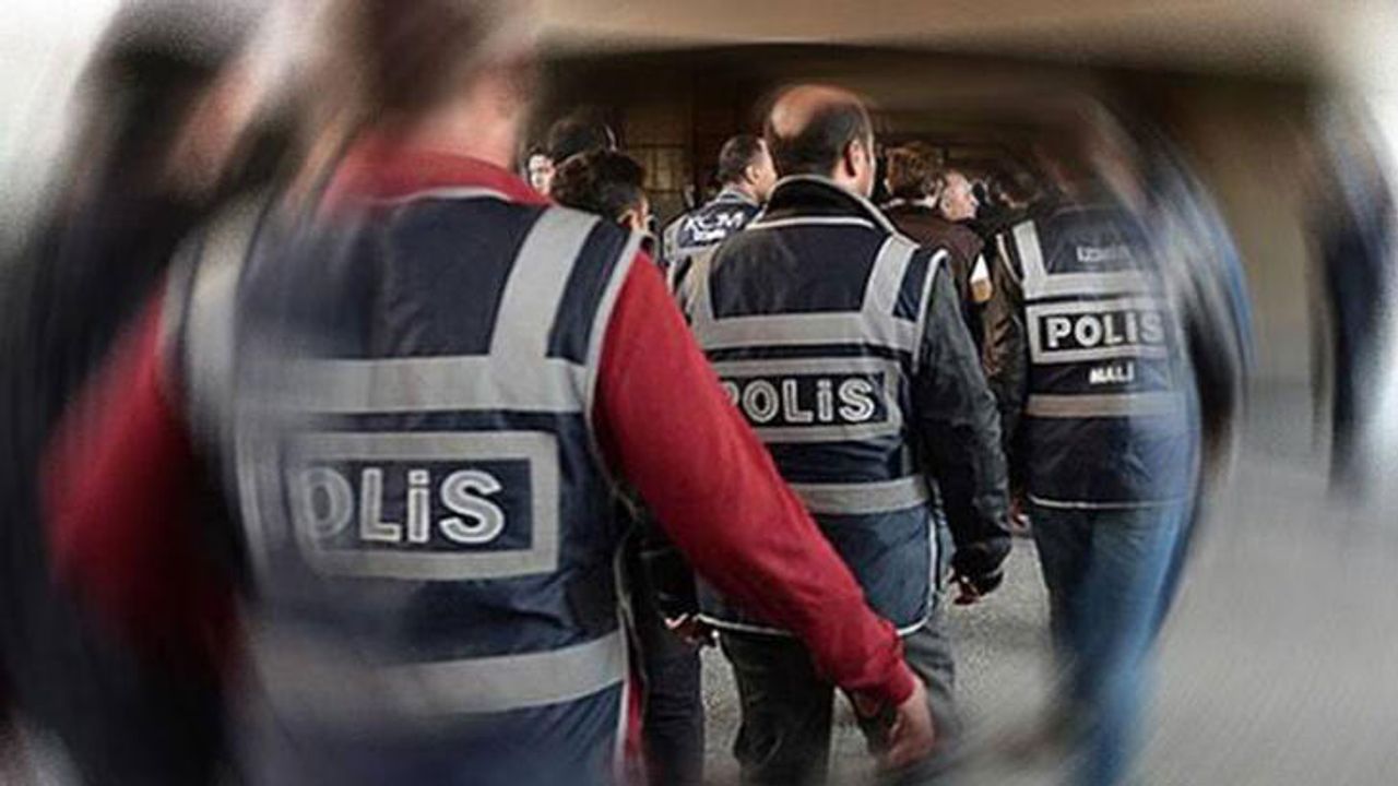FETÖ'nün 'mahrem hizmetler' yapılanması'nda 20 gözaltı