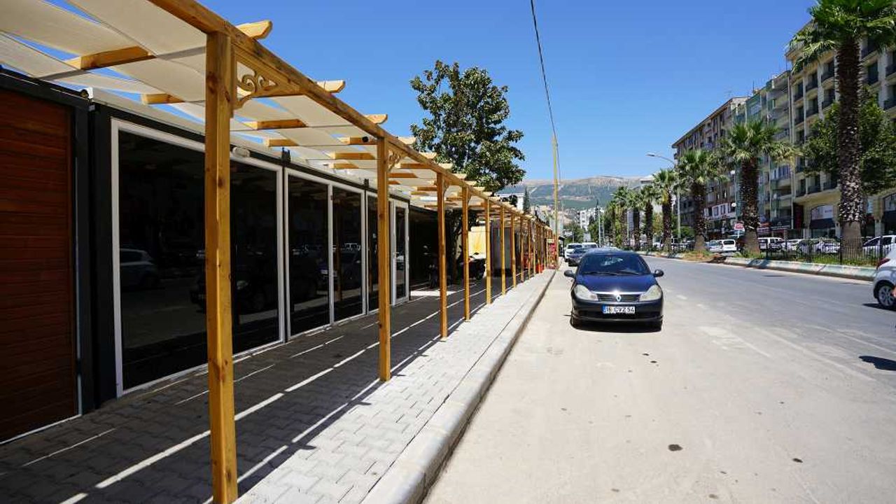 Yeni Yürüyüş Yollarıyla Trabzon Caddesi’nde Ulaşım İyileştirildi