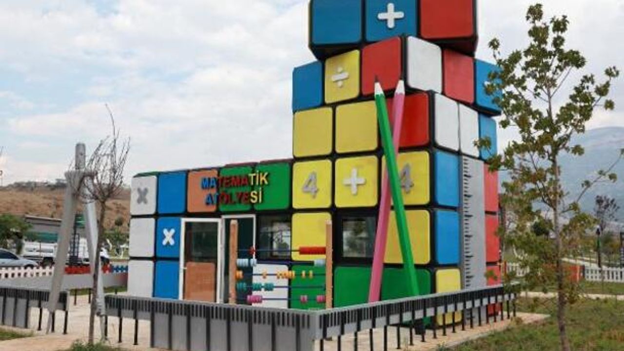Depremzede çocuklar için EXPO 2023 alanına 'Okul ve Çocuk Dünyası' kuruldu