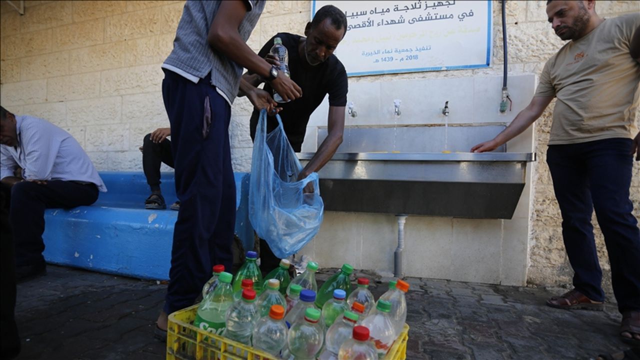 İnsan Hakları Örgütü: İsrail Gazze’nin suyunu keserek insanları susuz bıraktı