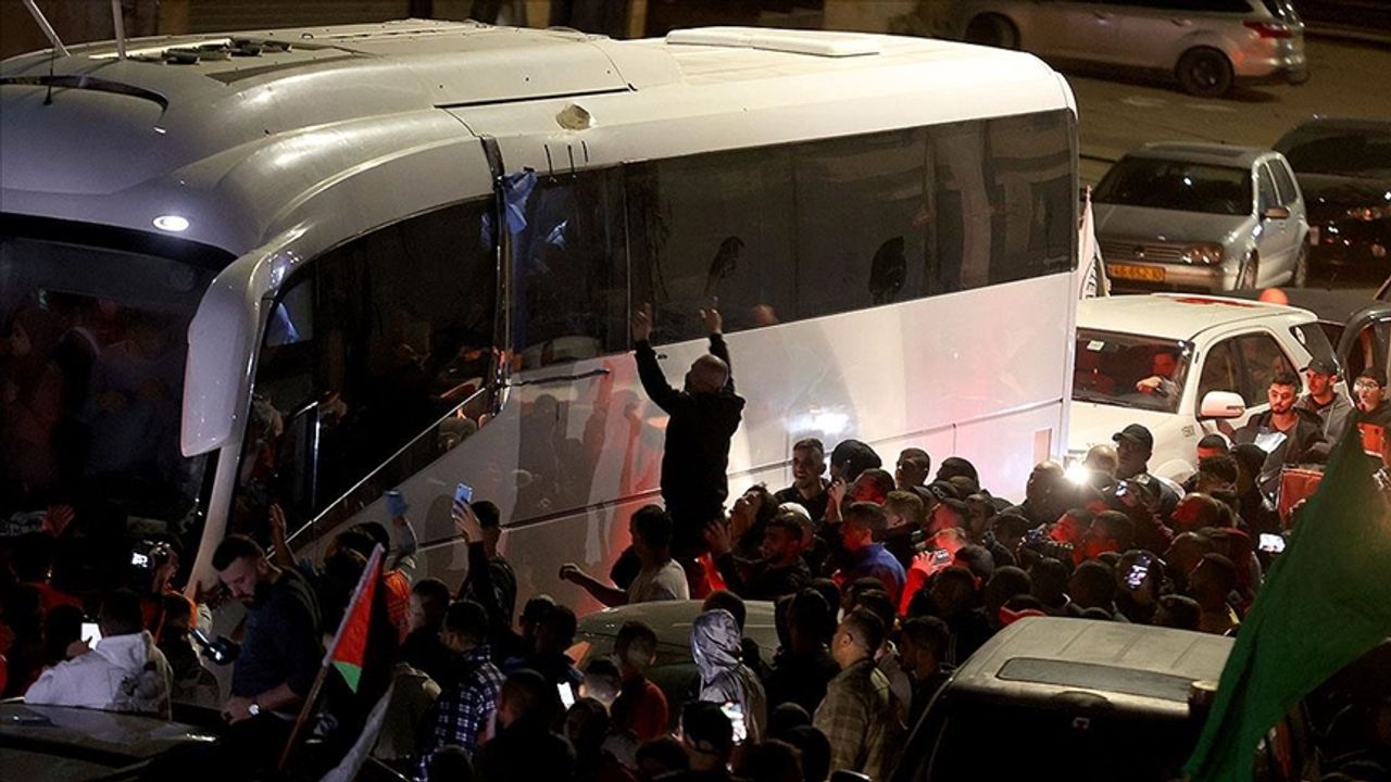 İsrail hapishanelerinde tutulan 39 Filistinli daha serbest bırakılacak
