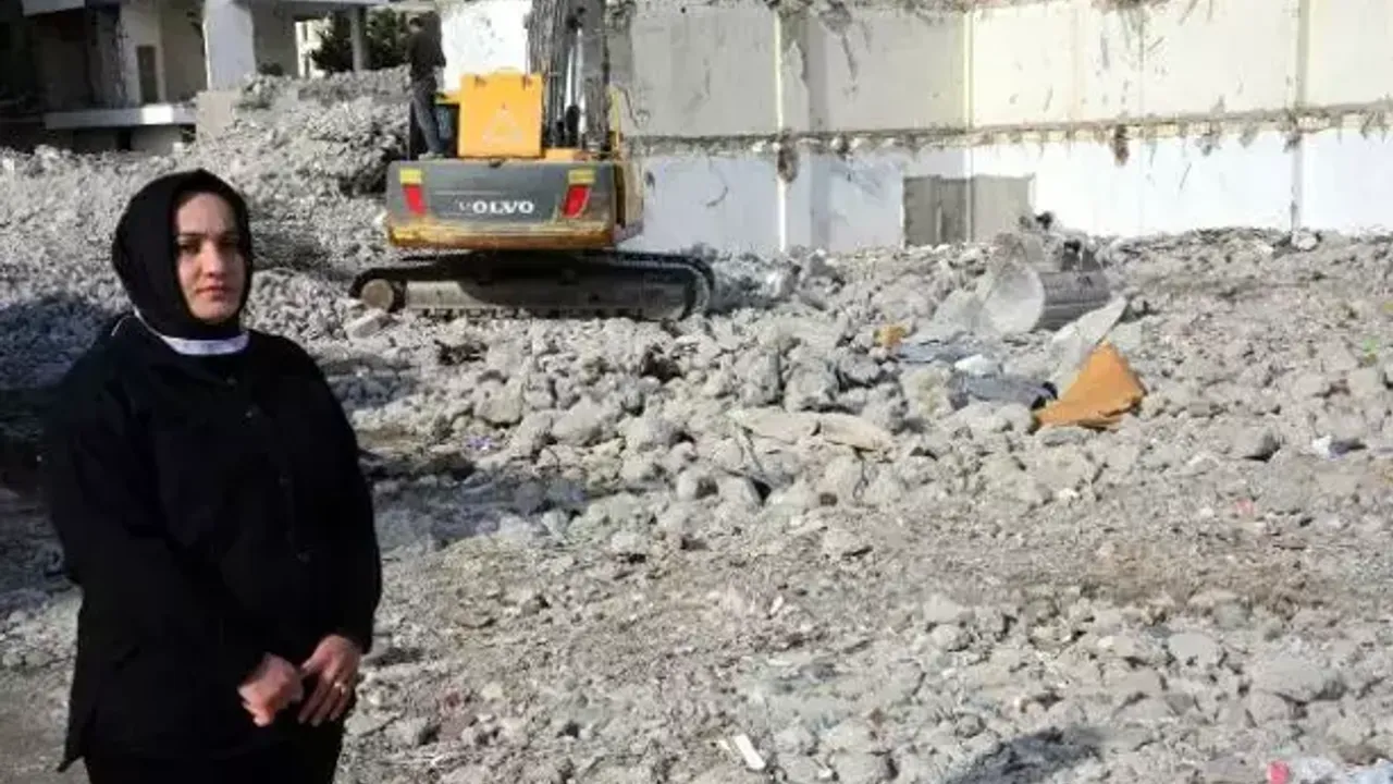 Kahramanmaraş'ta perde betonun bir kısmında briket kullanıldığı iddiası