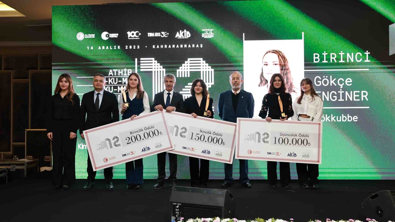 "ATHİB 12. Dokuma Kumaş Tasarım Yarışması"nın ödülleri Kahramanmaraş'ta verildi