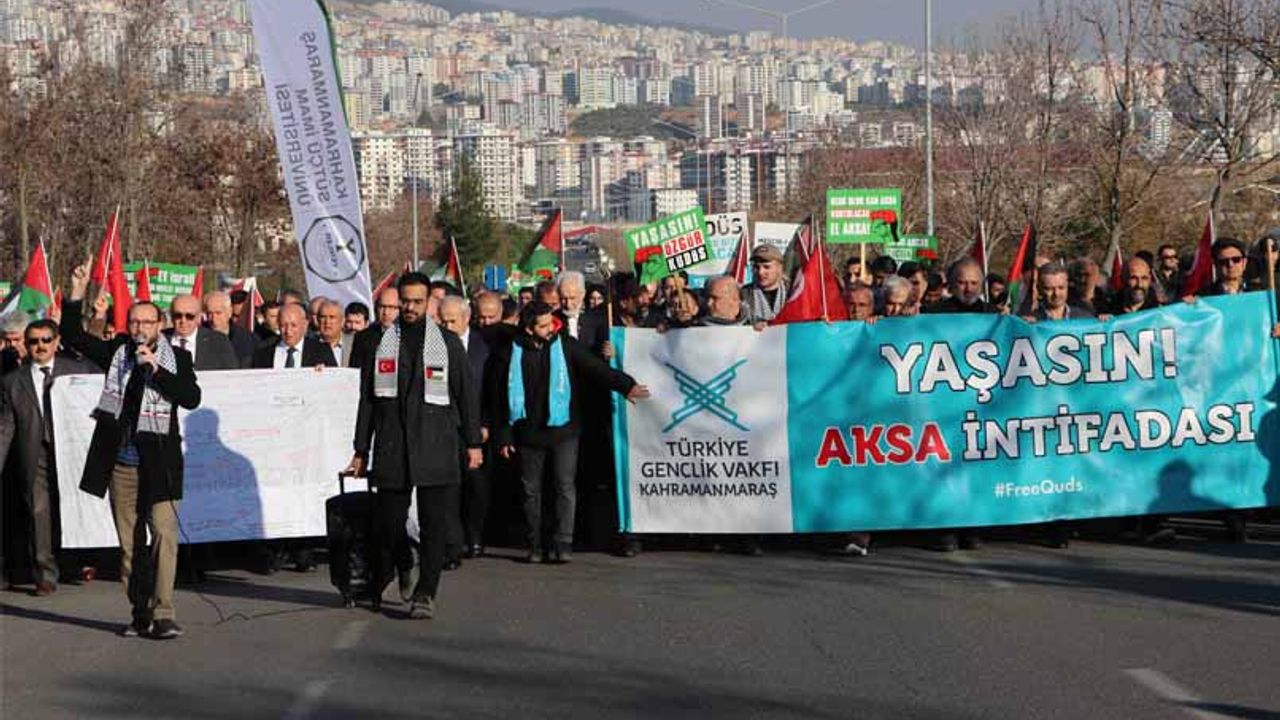 Kahramanmaraş'ta şehit askerleri anma ve Filistin'e destek yürüyüşü düzenlendi