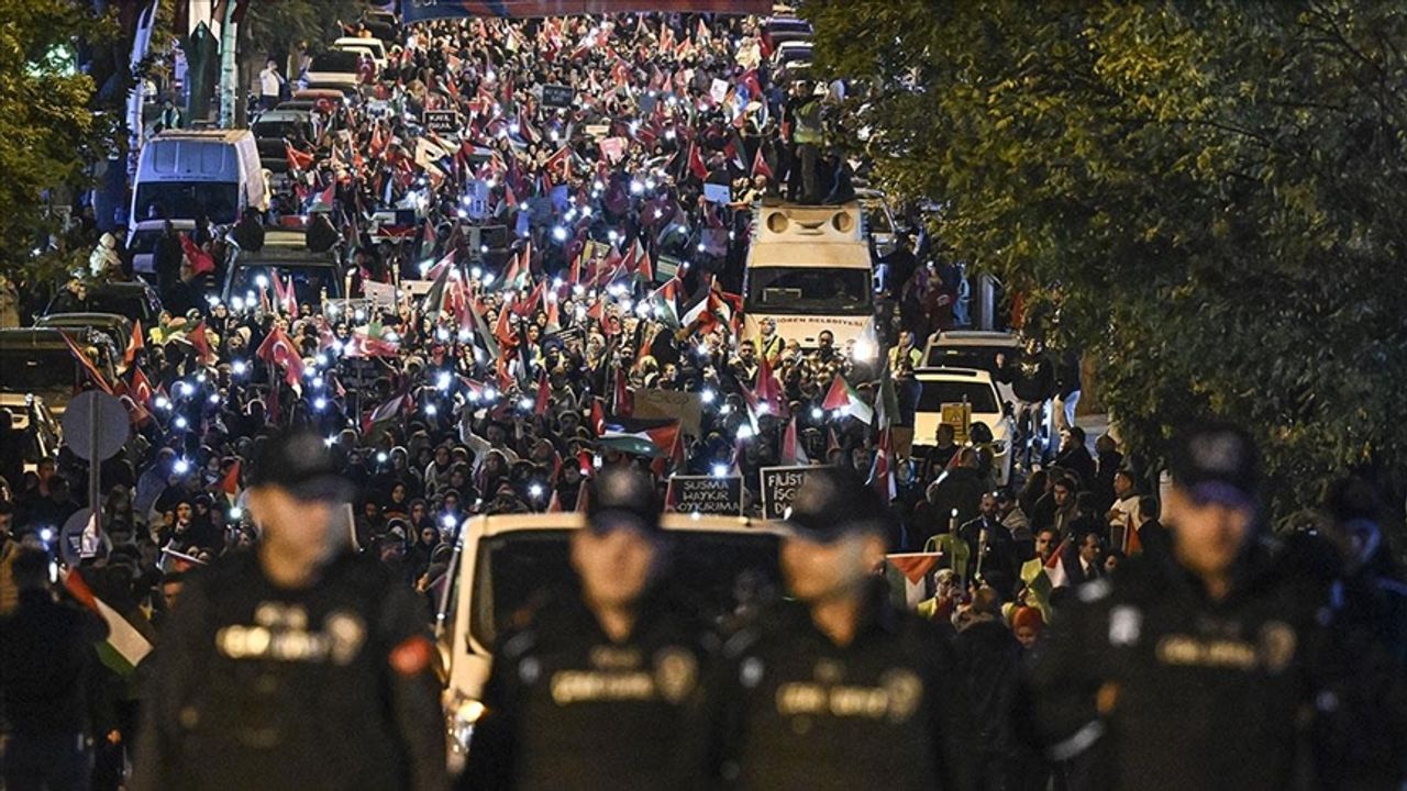 Ankara'da yarın "Büyük Gazze Yürüyüşü ve Mitingi" düzenlenecek