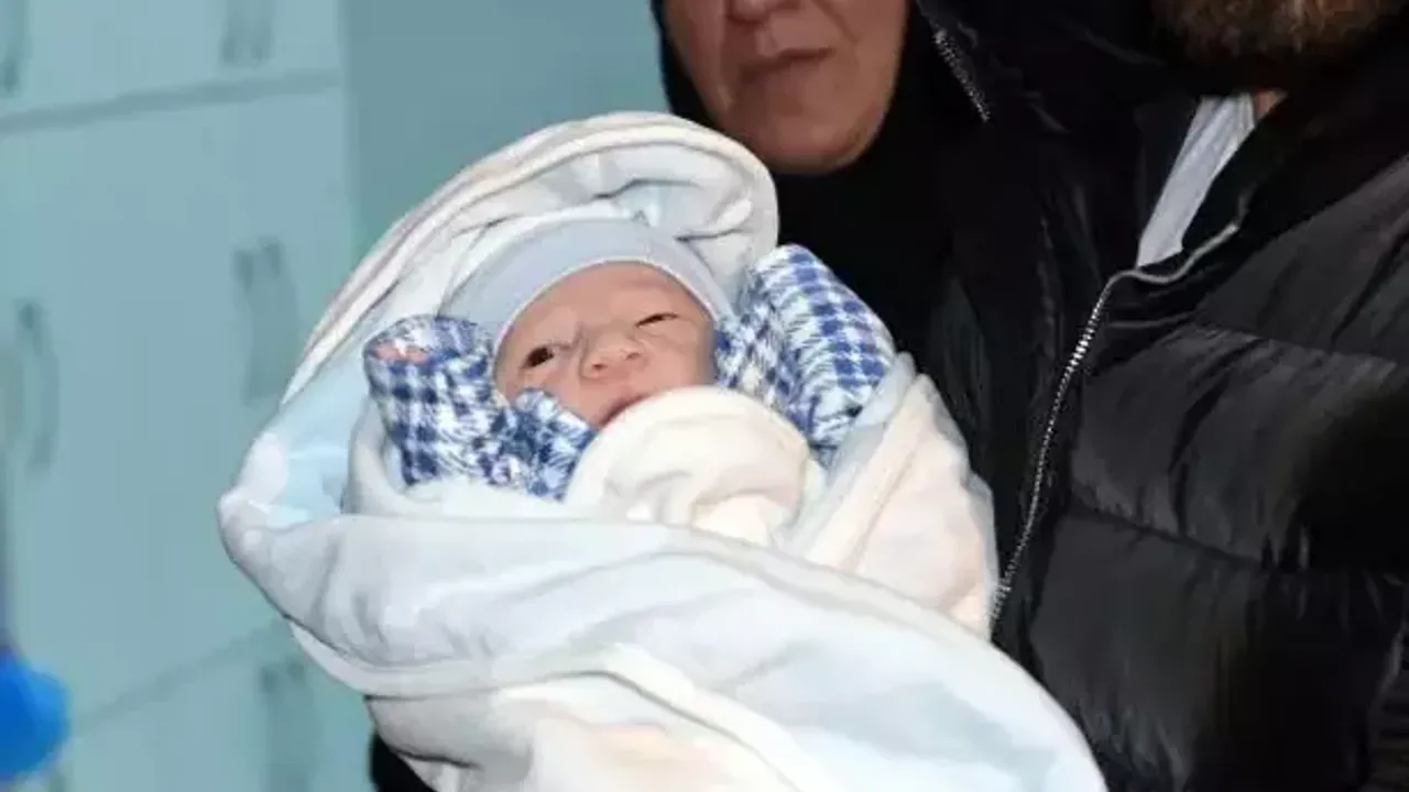 Kahramanmaraş'ta 2024’ün ilk bebeği Suriyeli Mahmut Useyid oldu