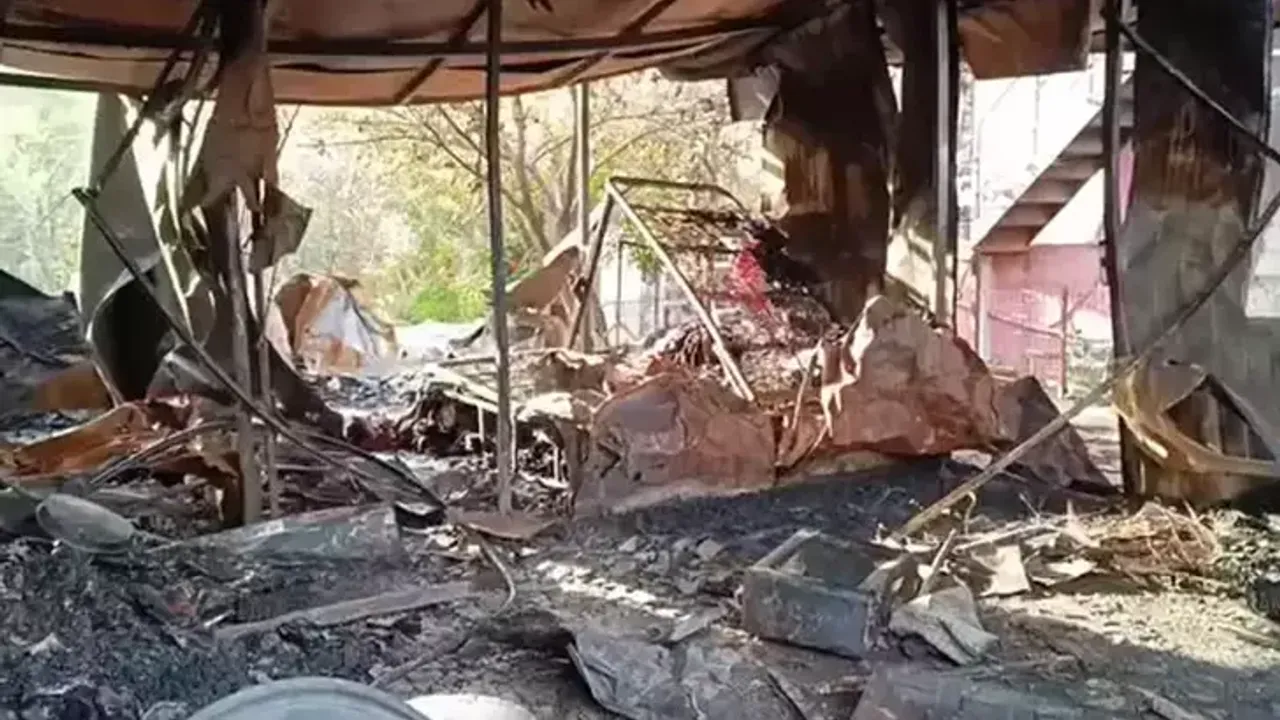 Prefabrik ev yandı; 2 çocuk yaşamını yitirdi