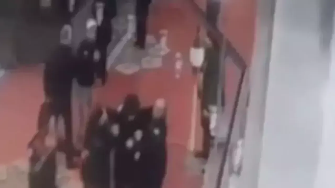 Fatih Camisi imamını bıçaklayan saldırgan 'susma' hakkını kullandı