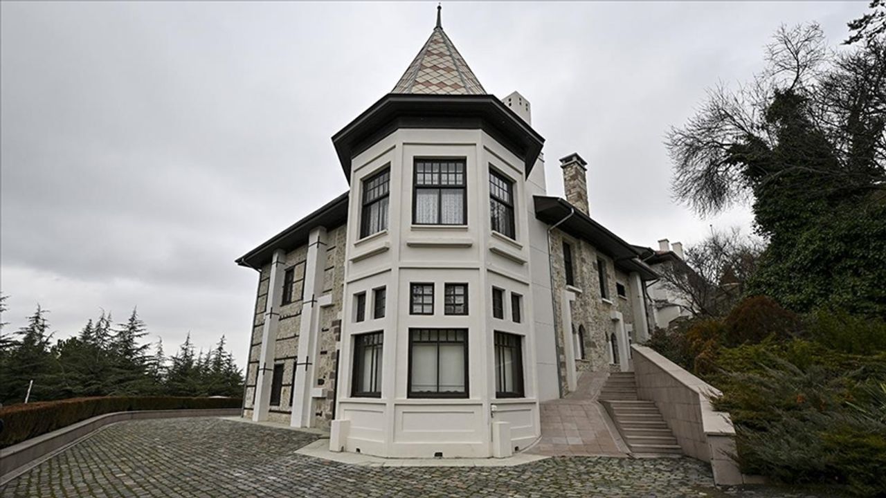 Cumhuriyetin sessiz tanığı "Atatürk Müze Evi" ziyaretçilerini bekliyor