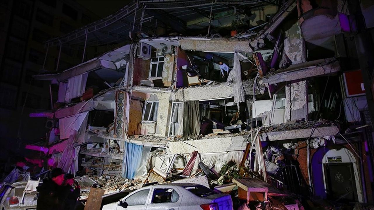 363 kişinin öldüğü 5 binaya ilişkin 19 sanığa dava açıldı