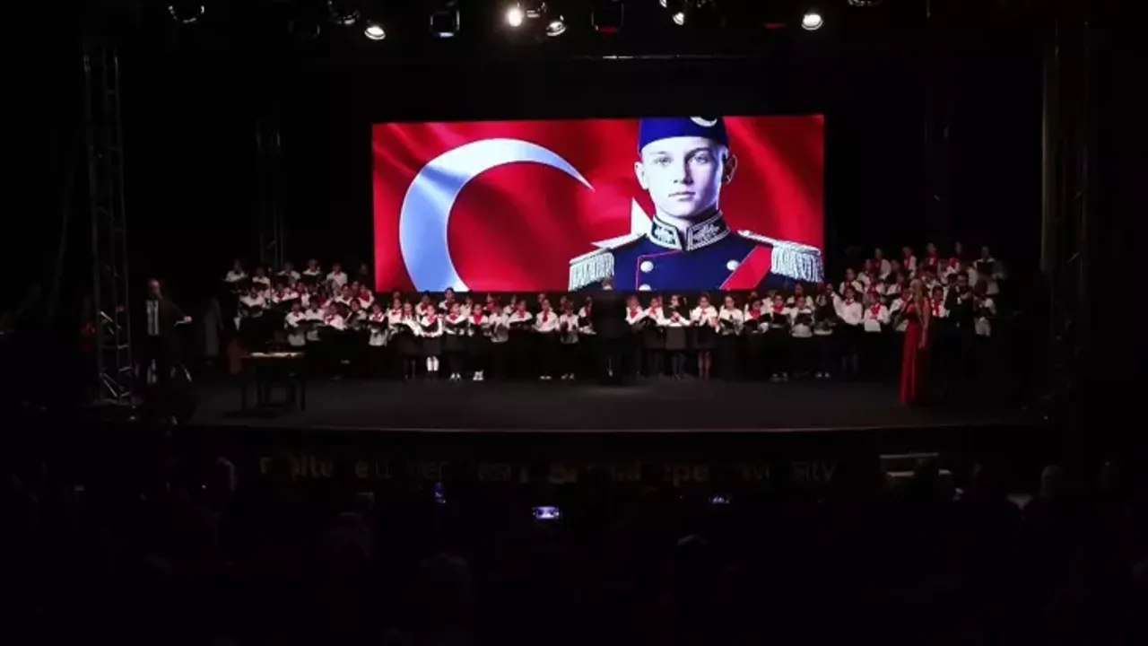 Öğrenciler yapay zekayla Atatürk’ün hayatını müzikale dönüştürdü