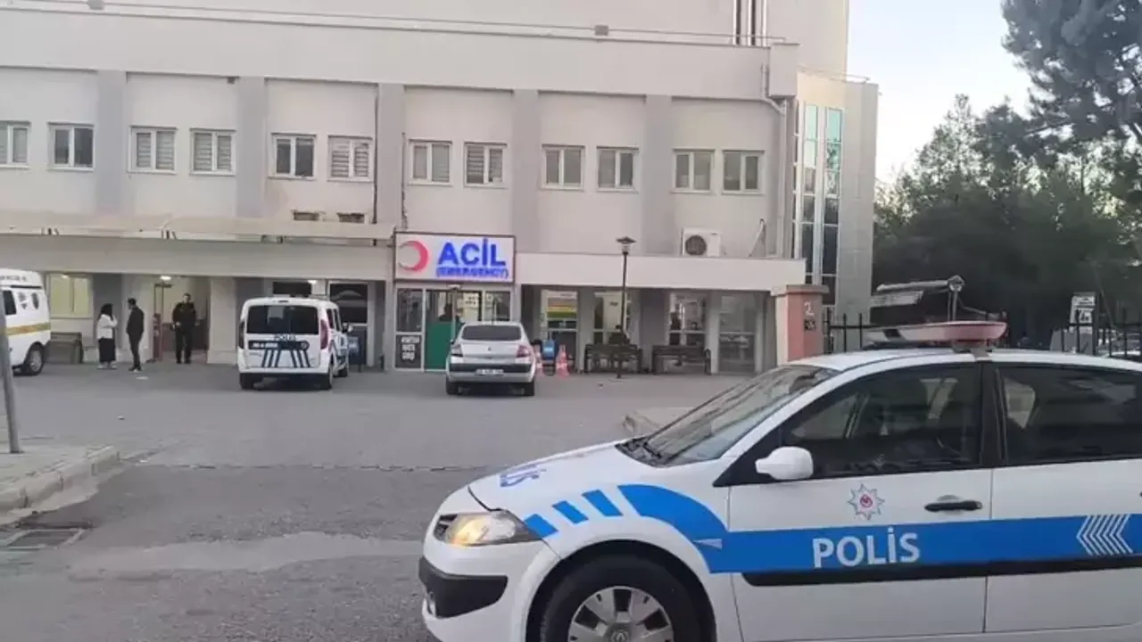 Eşi ile amcasını öldürüp, 3 akrabasını yaraladı