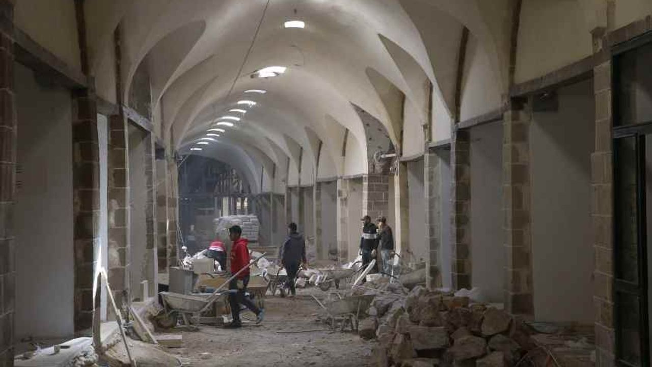 Kahramanmaraş'ın kalbi Kapalı Çarşı yeniden ayağa kalkıyor