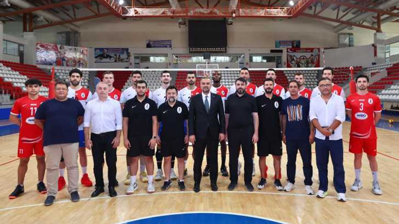 Onikişubat Belediyespor Voleybol Takımı kendi sahasında ilk maçına çıkıyor