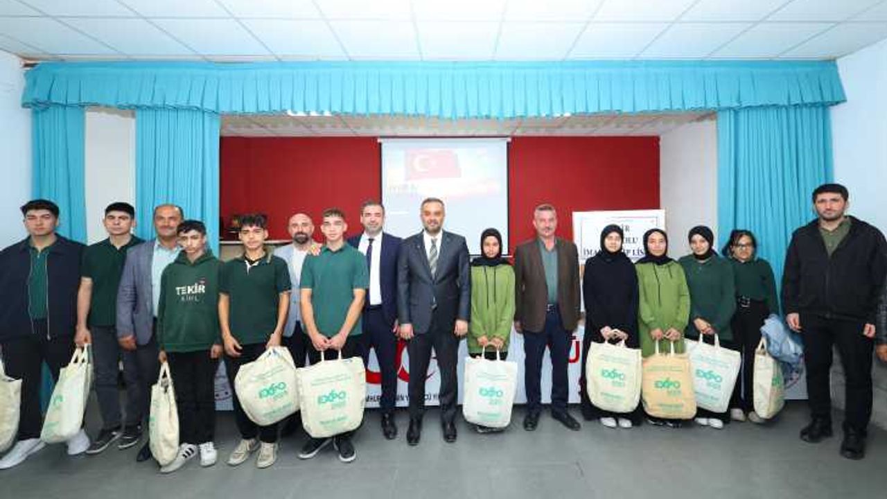 Onikişubat’ta ‘Gönülleri Giydiriyoruz’ Projesi tüm hızıyla devam ediyor