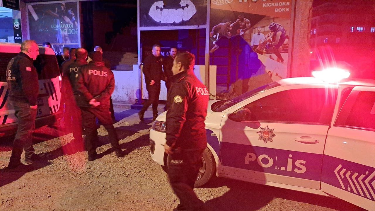 Kahramanmaraş’ta metruk binada erkek cesedi bulundu