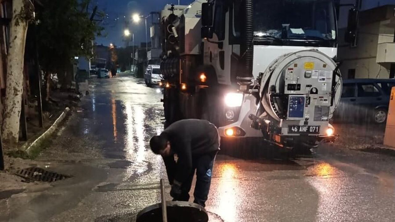 Sağanak Yağışın Getirdiği Olumsuzluklar Hızla Gideriliyor