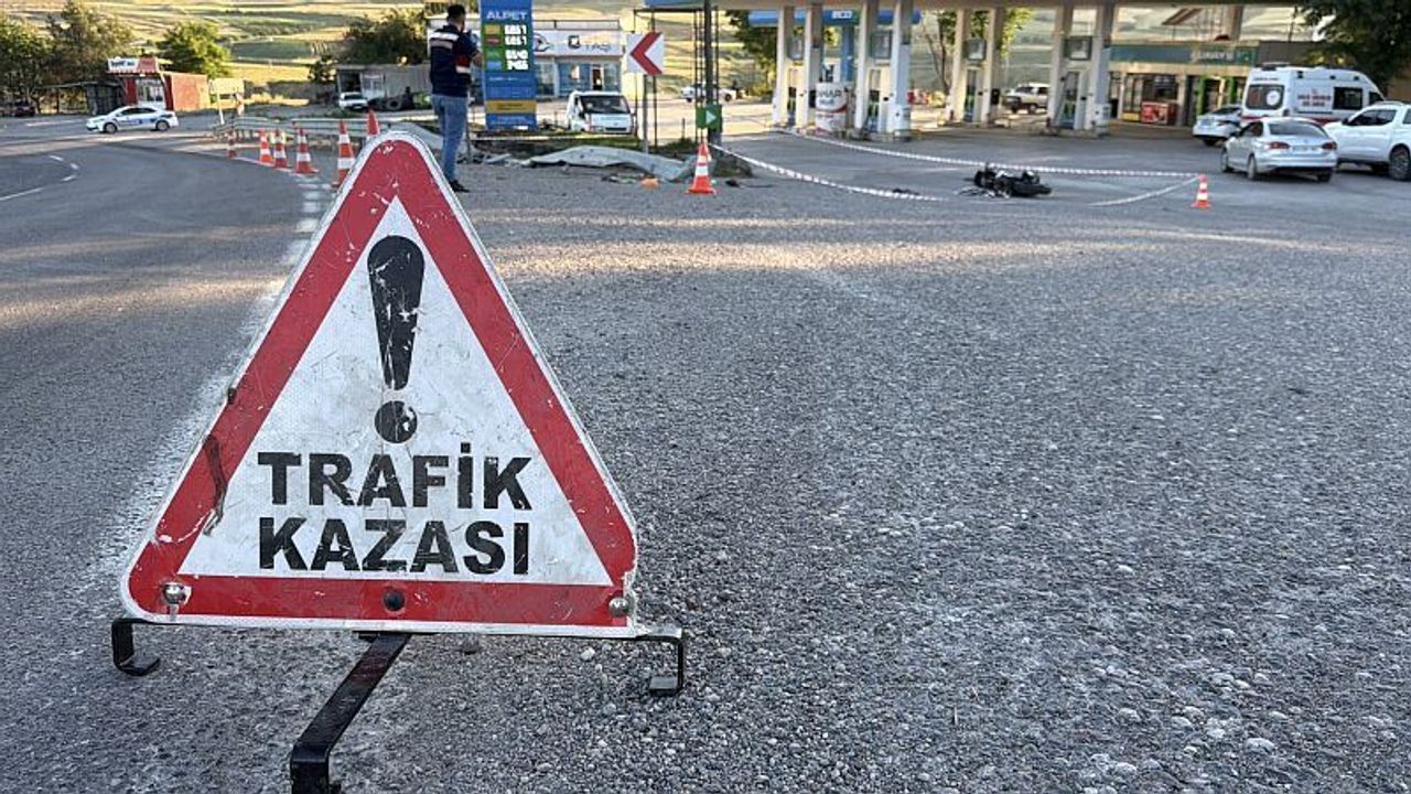 Motosiklet Kazasında Hayatını Kaybeden Kahramanmaraşlı Genç Son Yolculuğuna Uğurlandı