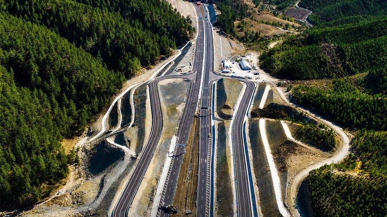 Bakan Uraloğlu’ndan Kahramanmaraş-Göksun Yolu paylaşımı