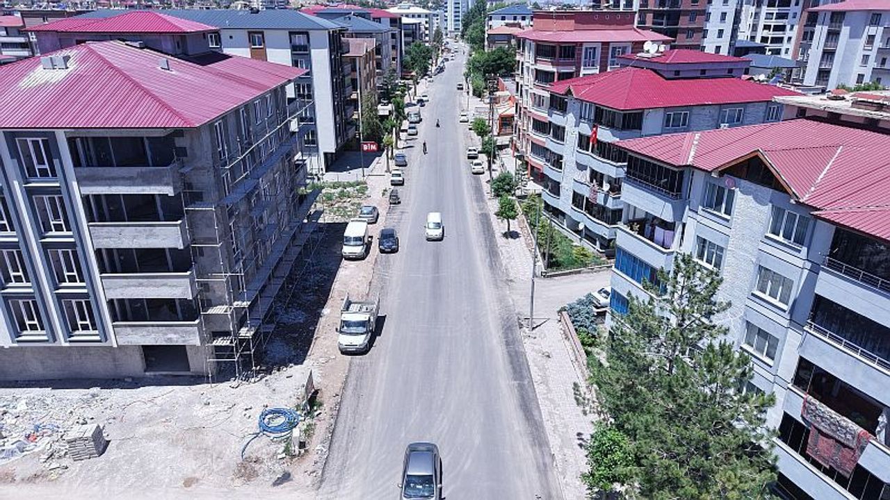Pınarbaşı Caddesi'nde İlk Etap Tamamladı
