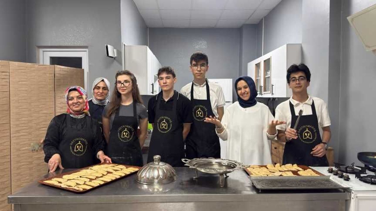 Fen Lisesi Öğrencileri Maraş Mutfağını Uygulamalı Öğrendi