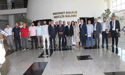 Özbek bürokratlar iş insanlarıyla bir araya geldi