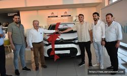 Elbistan Festivali’nin talihlisi ‘0’ kilometre otomobilini teslim aldı