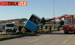 Halk otobüsü orta refüje çıktı: 12 kişi yaralı