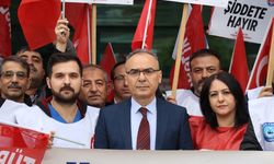 Başkan Özer, “Sağlık çalışanlarının haklı beklentileri karşılanmalı”