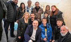 Dizi oyuncuları Kahramanmaraş’ta depremzedelerle bir araya geldi