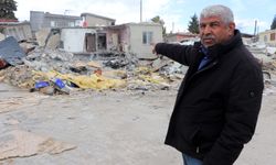 Depremde 1'inci katı çöken evden eşiyle çıktı, 'Mucizeydi' dedi