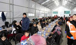 Gurbetçilerin gönderdiği yardımlar depremzedelere ulaştırılıyor