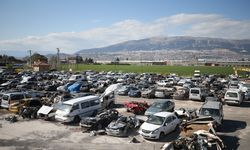 Kahramanmaraş'ta depremde zarar gören 1396 araç otoparka çekildi