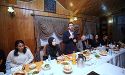 AA Genel Müdürü Karagöz, deprem bölgesinde gazetecilerle iftarda buluştu