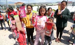 Eti Maden çalışanları 2 bin depremzede çocuğa bayram sevinci yaşattı