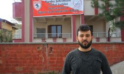 Elbistanlı aile, evine Samsunspor pankartı astı