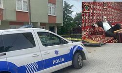 Annesiyle kavga eden babasını öldürdü