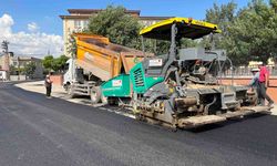 Erkenez’in Ana Caddesi Asfaltlanıyor