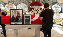 Senarist Safa Önal son yolculuğuna uğurlandı