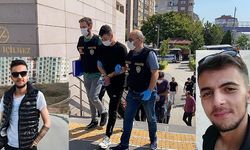 'Yan bakma' kavgasında göğsünden bıçaklanarak öldürüldü
